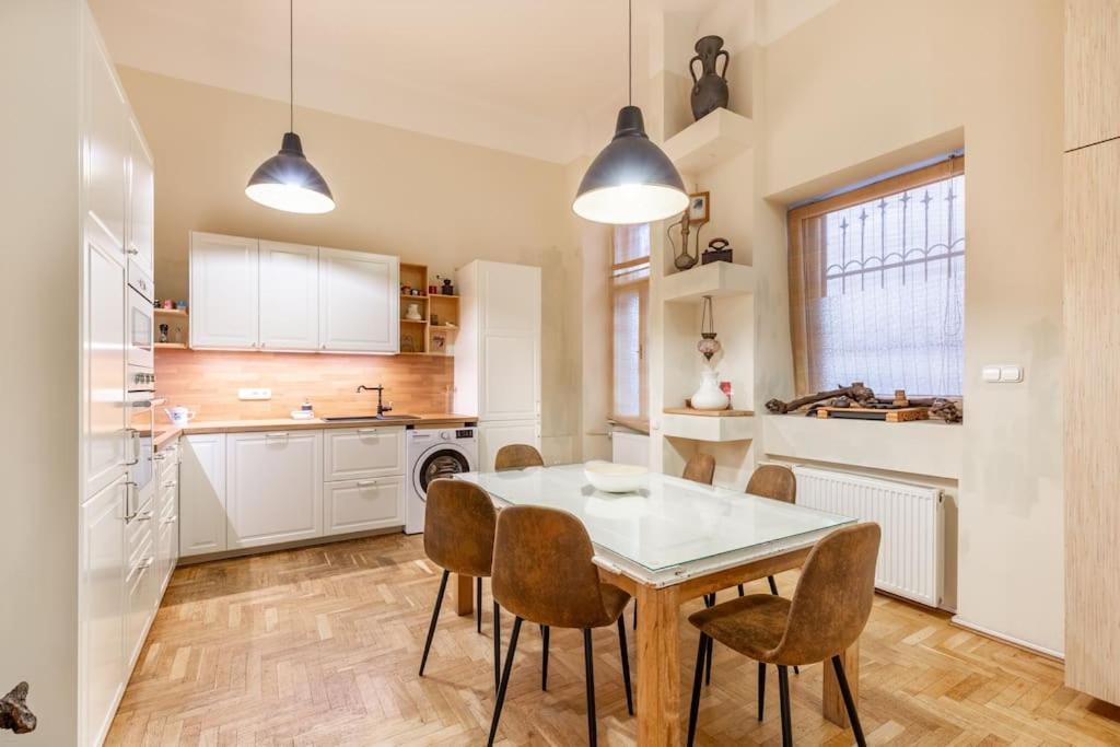 Bourgeois Boheme Apt. 88 M² City Center Budapest Ngoại thất bức ảnh